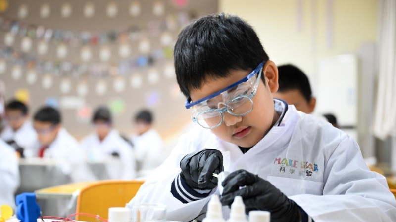 新《指南》出台：科学教育须从“娃娃”抓起