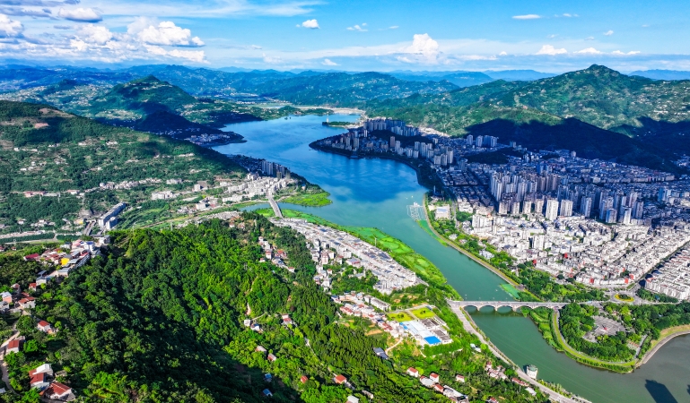 半月谈｜中共重庆市开州区委书记杨宏：奋力打造山区库区城乡融合发展样板