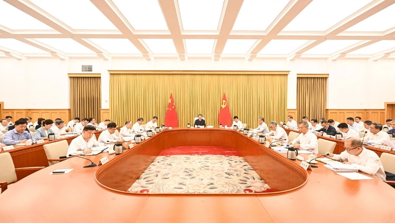 重庆市城市治理委员会召开第四次会议 袁家军主持并讲话 陈新武出席