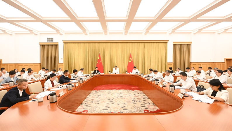 重庆召开推进卫生健康事业高质量发展座谈会 袁家军主持并讲话 陈新武出席