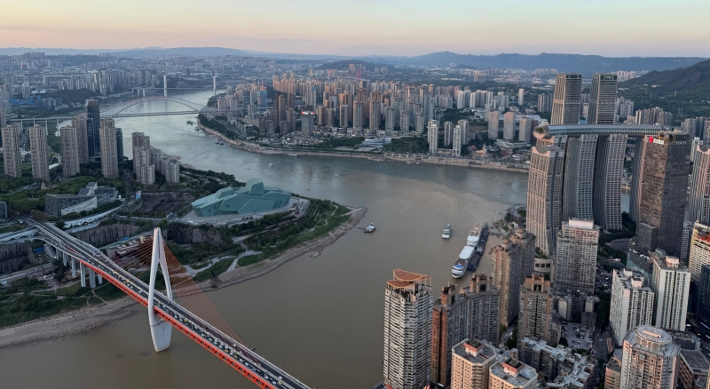 在做大做强先进制造业上奋楫争先