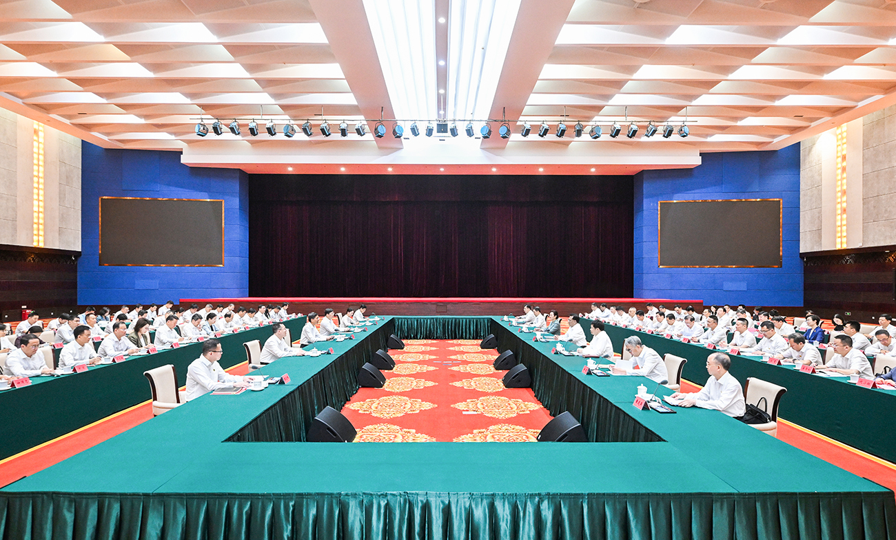重庆市党政代表团赴广西壮族自治区考察 袁家军陈刚韦韬陈新武参加