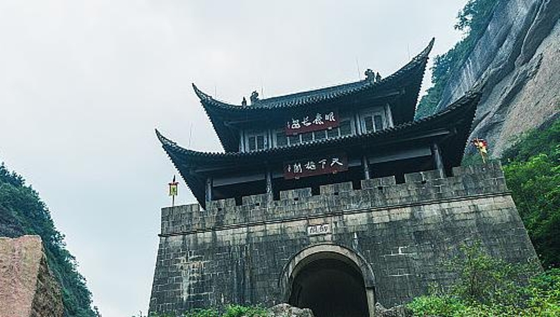 李立峰专栏｜走过剑门关